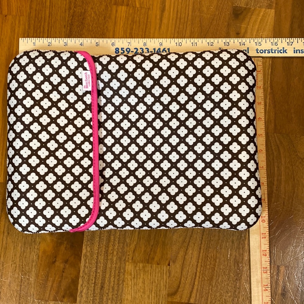 The Macbeth collection, laptop soft cover/case